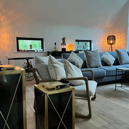 Spacious 5-bed House - Garden Parking & Bbq Feriehus Newcastle (Wicklow)